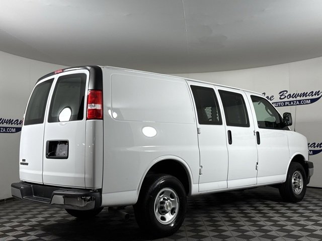 Used 2024 Chevrolet Express 2500 w/ Driver Convenience Package image 7