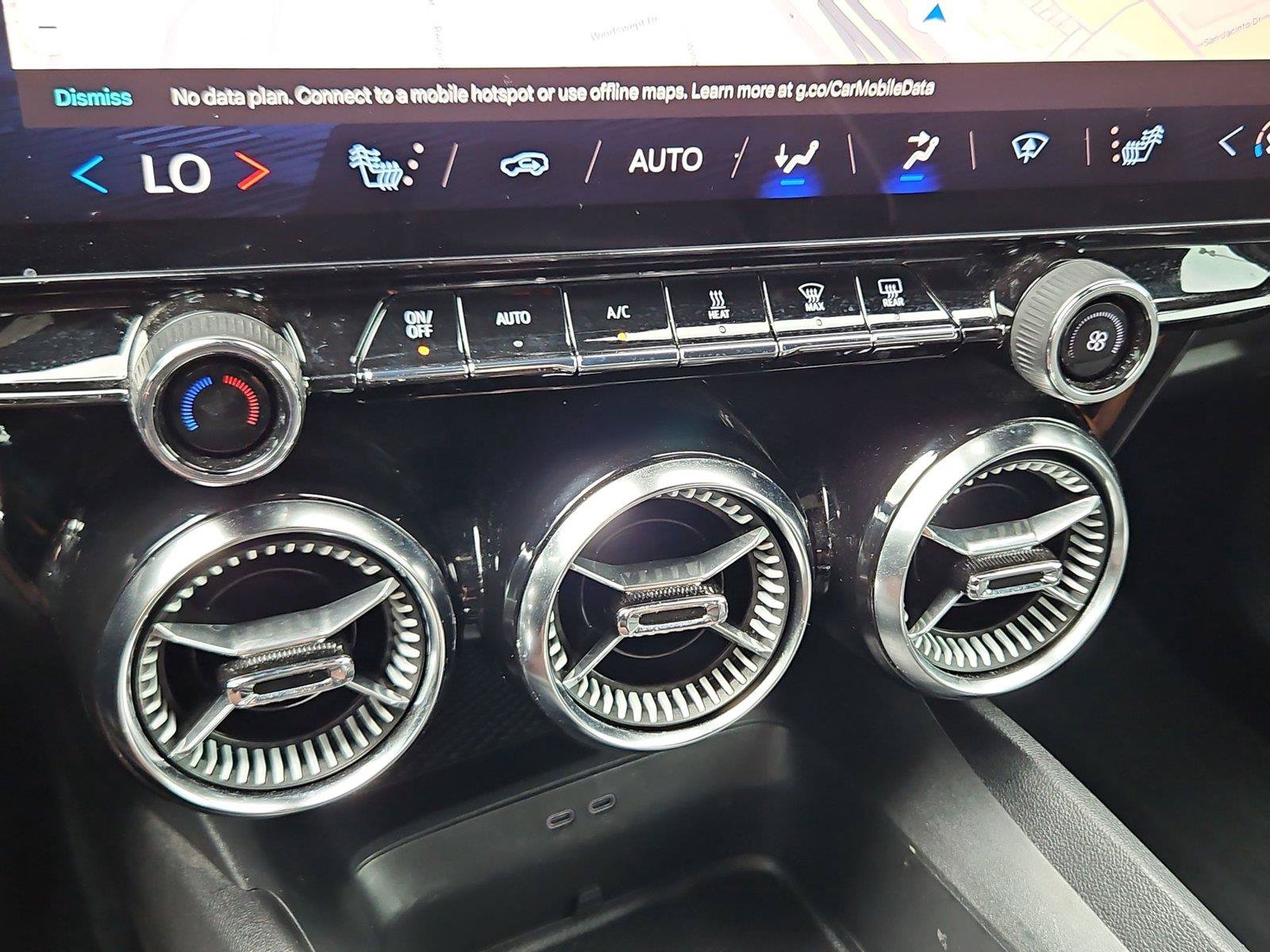 Used 2024 Chevrolet Blazer EV LT AWD/4WD image 20