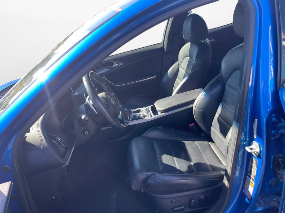 Used 2021 Kia Stinger GT2 image 9