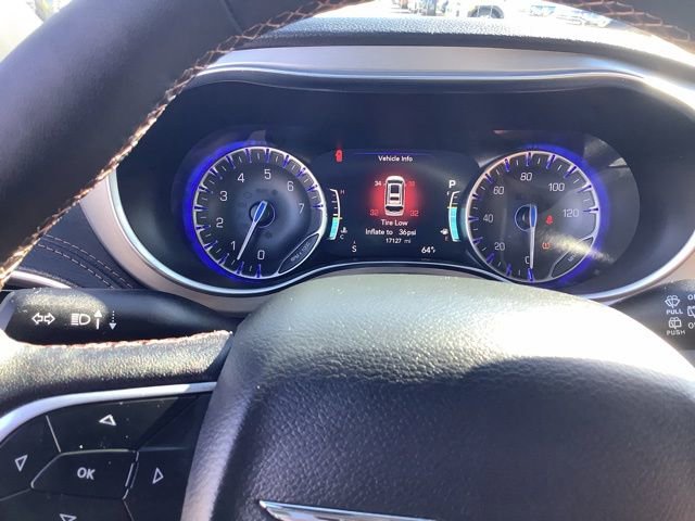 Used 2024 Chrysler Pacifica Pinnacle image 19
