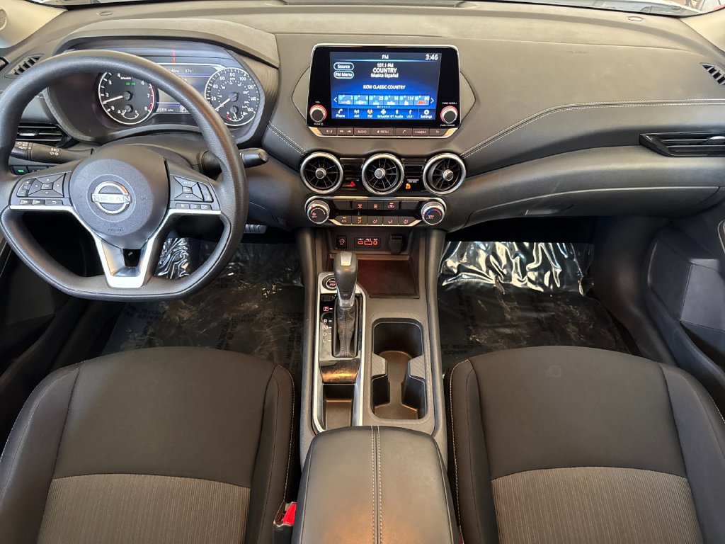 Used 2025 Nissan Sentra SV FWD image 12