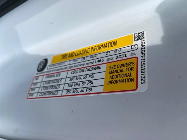 Certified 2025 Chevrolet Express 3500 LT w/ LT Preferred Equipment Group RWD image 23