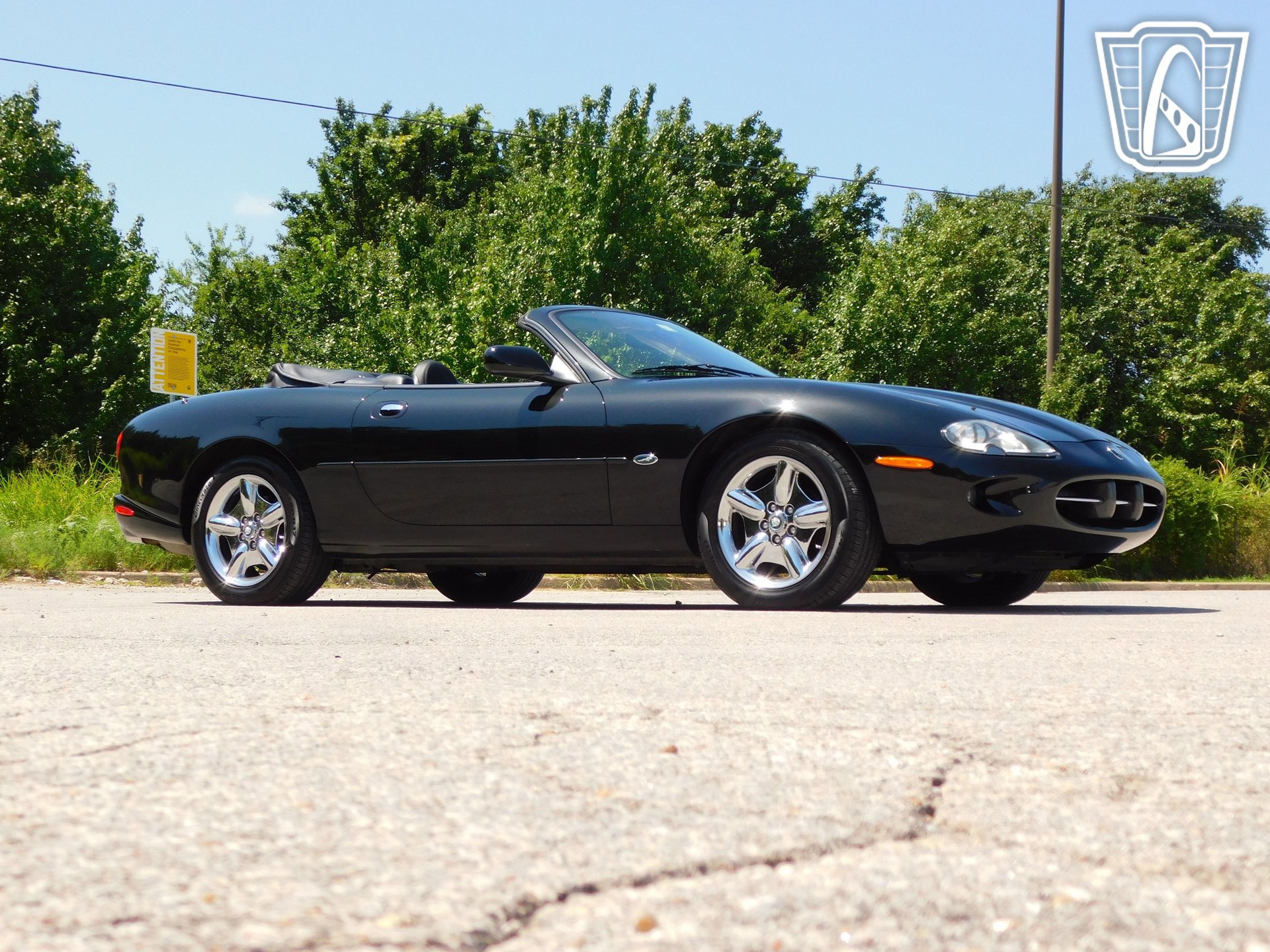 Used 1998 Jaguar XK8 Convertible image 32