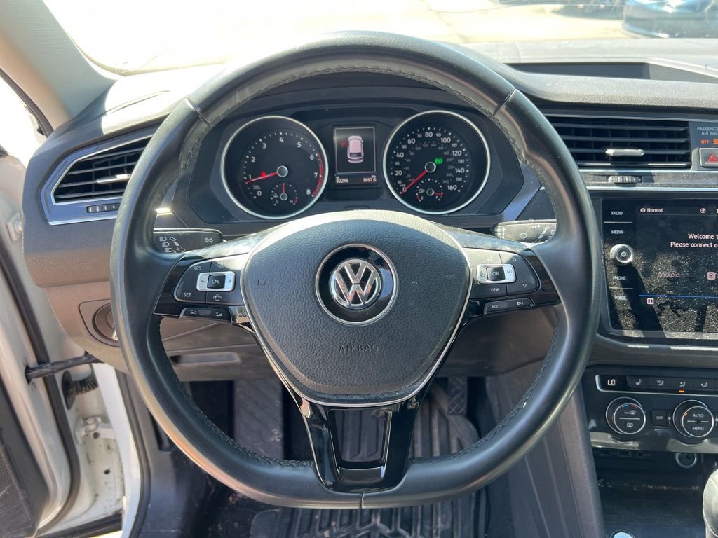 Used 2020 Volkswagen Tiguan SE image 10