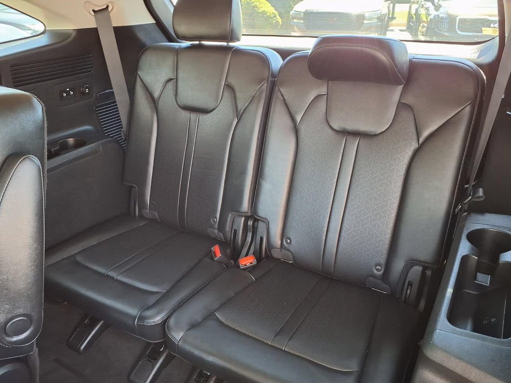 Certified 2023 Kia Sorento EX w/ Panoramic Sunroof Package FWD image 13