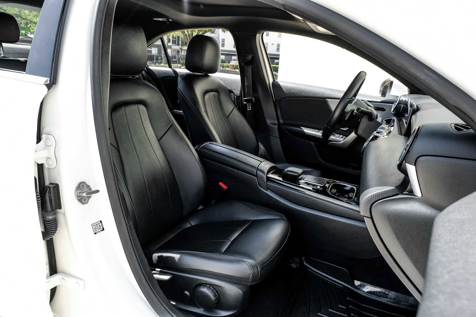 Used 2022 Mercedes-Benz A 220 image 37