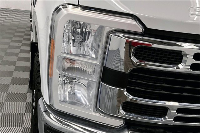 Used 2023 Ford F250 XLT image 30