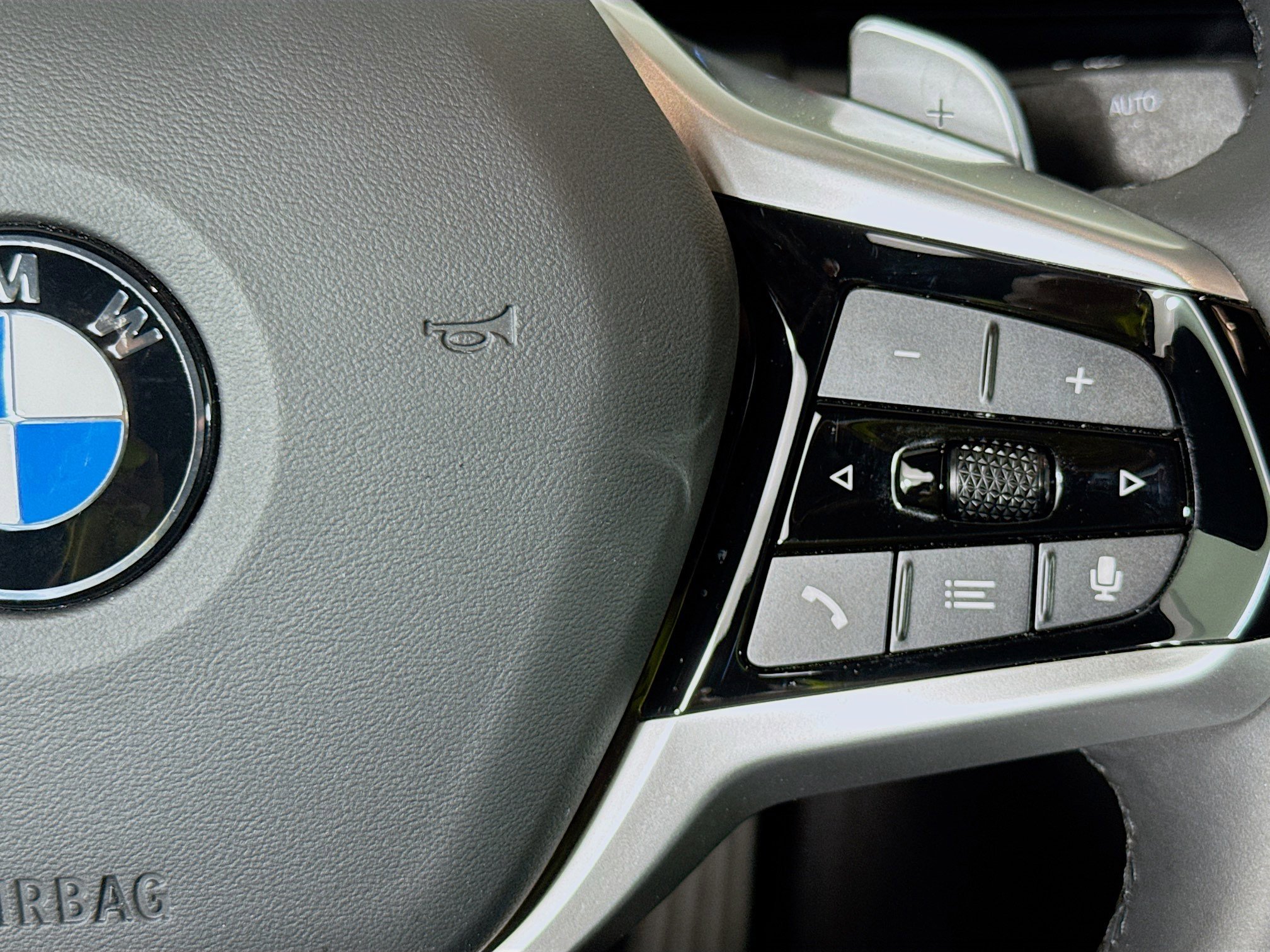 Used 2025 BMW 230i Coupe w/ Premium Package image 14