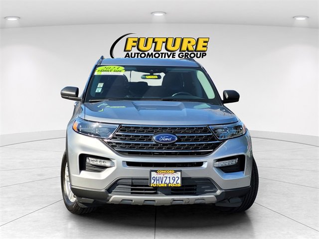 Used 2023 Ford Explorer XLT w/ Equipment Group 202A image 5