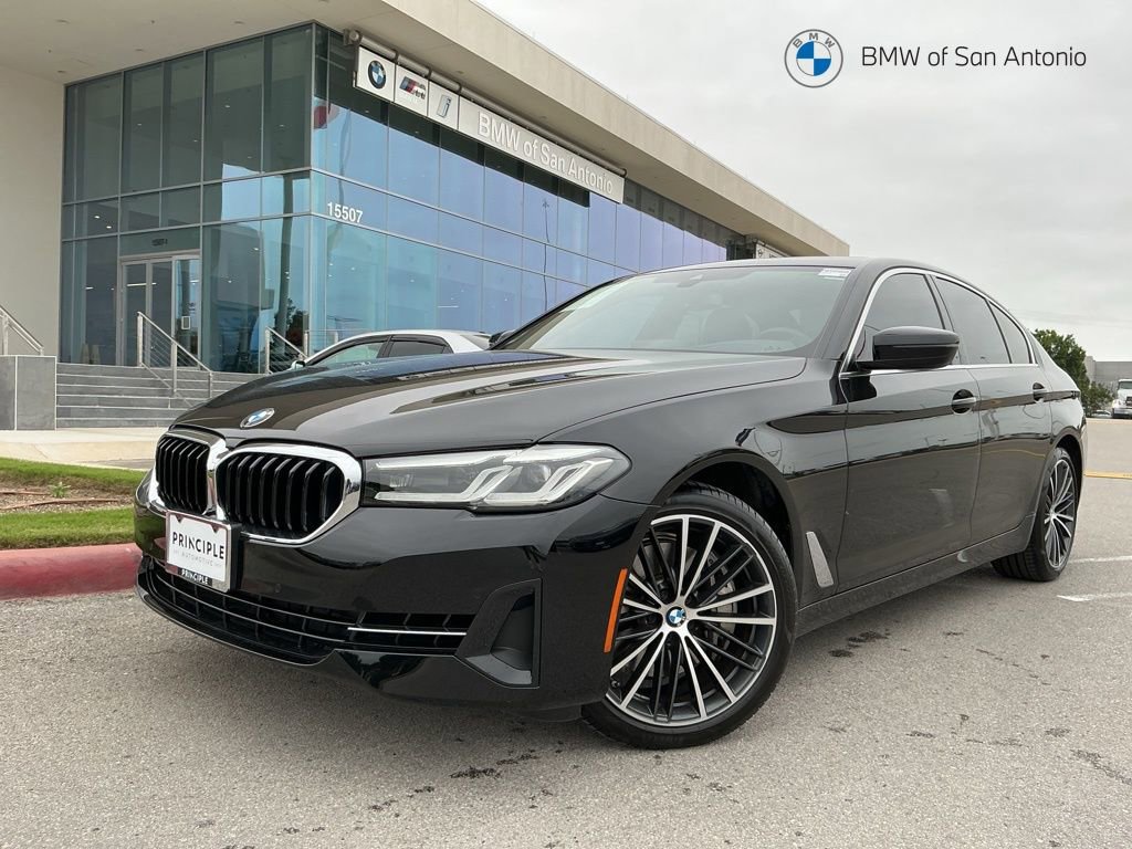 Certified 2023 BMW 540i w/ Premium Package RWD image 1