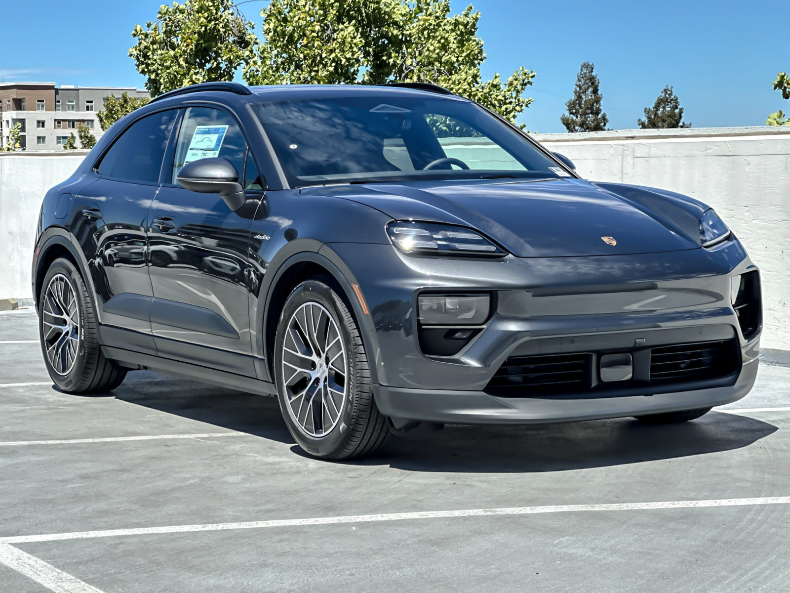 New 2026 Porsche Macan 4 Electric AWD/4WD image 11
