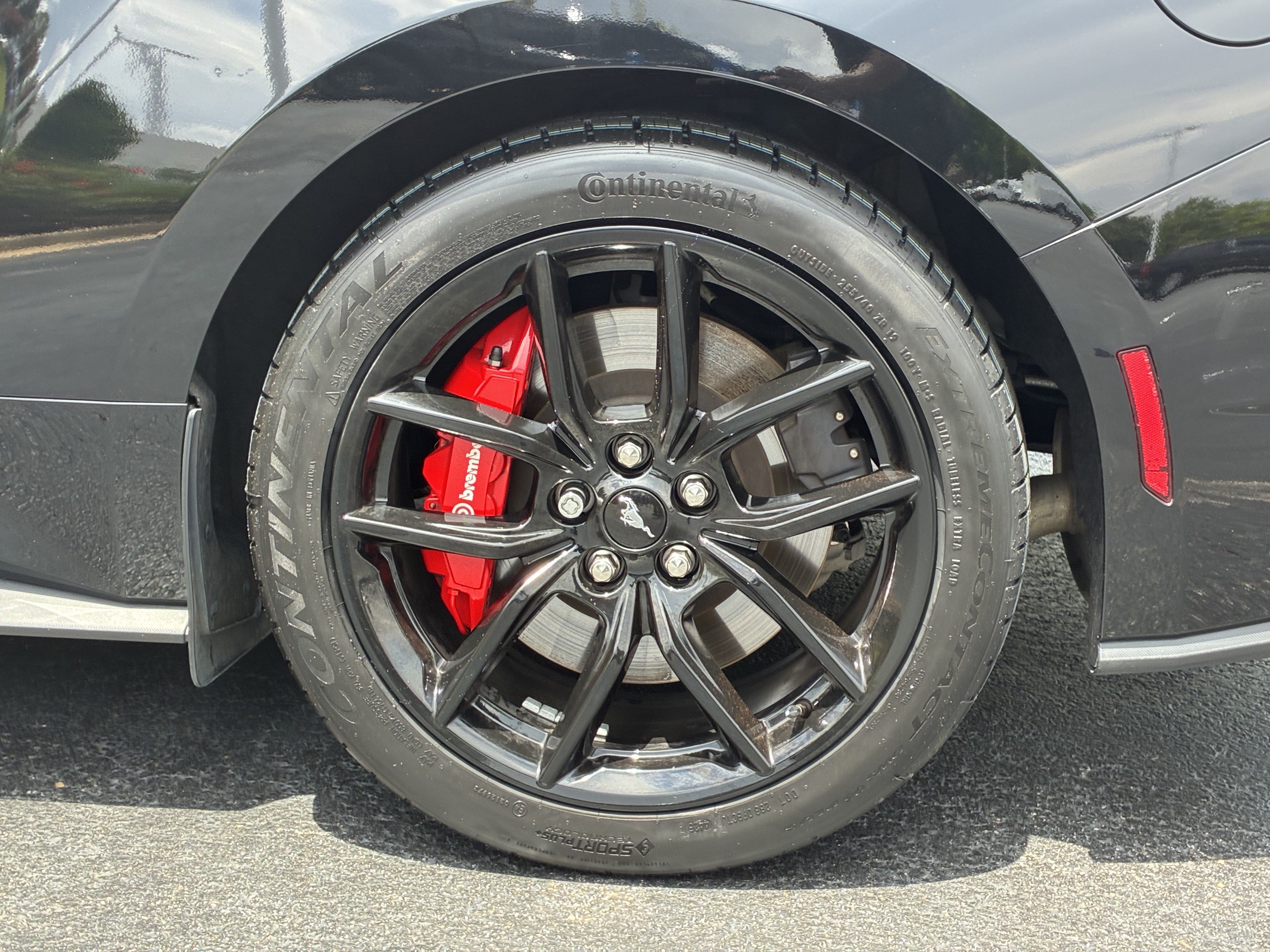 Used 2025 Ford Mustang GT Premium RWD image 11