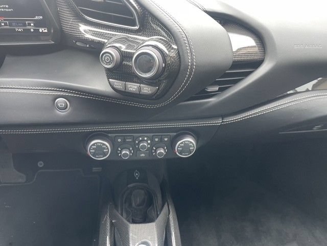 Used 2018 Ferrari 488 GTB RWD image 21