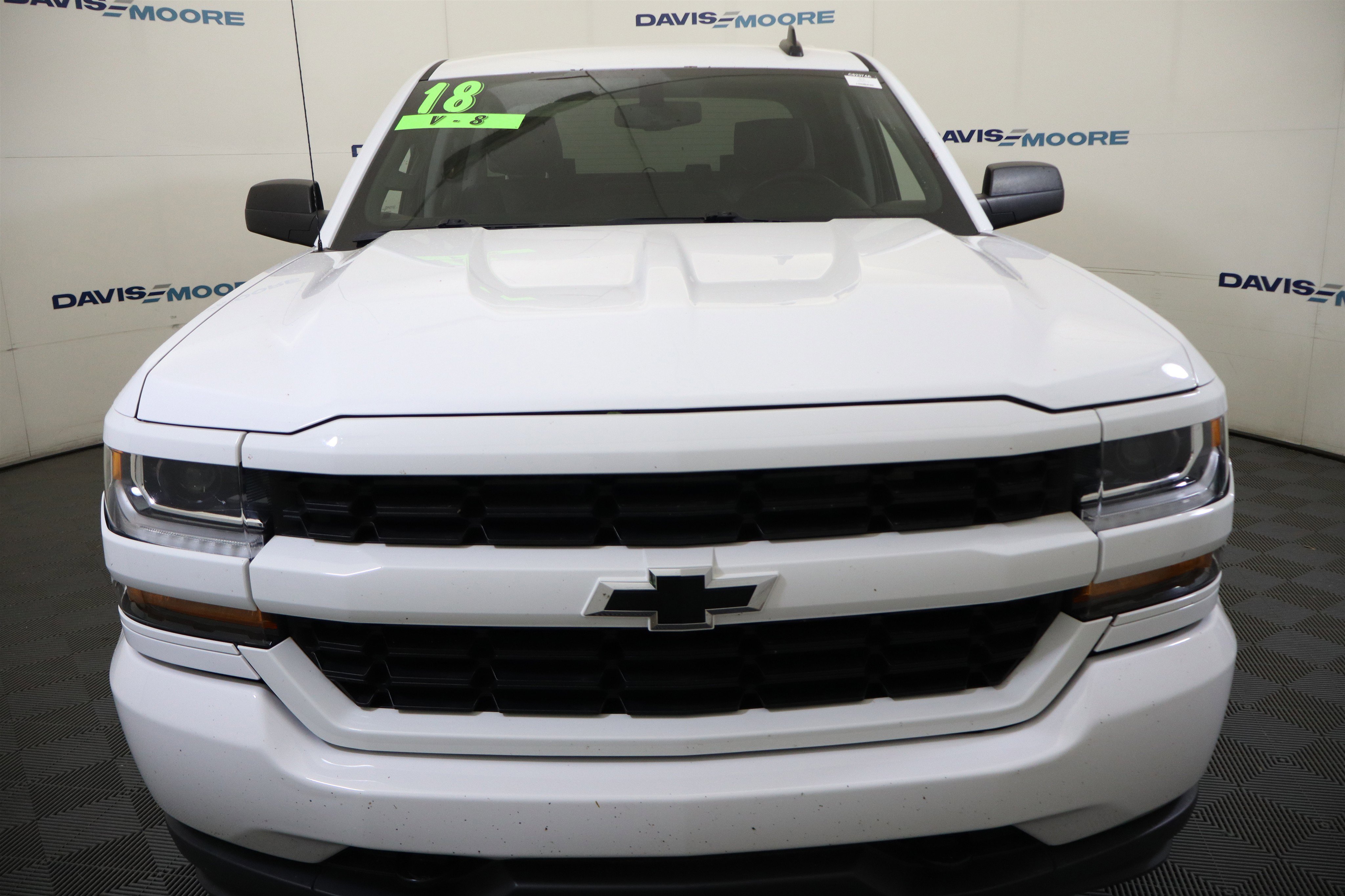 Used 2018 Chevrolet Silverado 1500 Custom w/ LPO, Black Pack AWD/4WD image 14