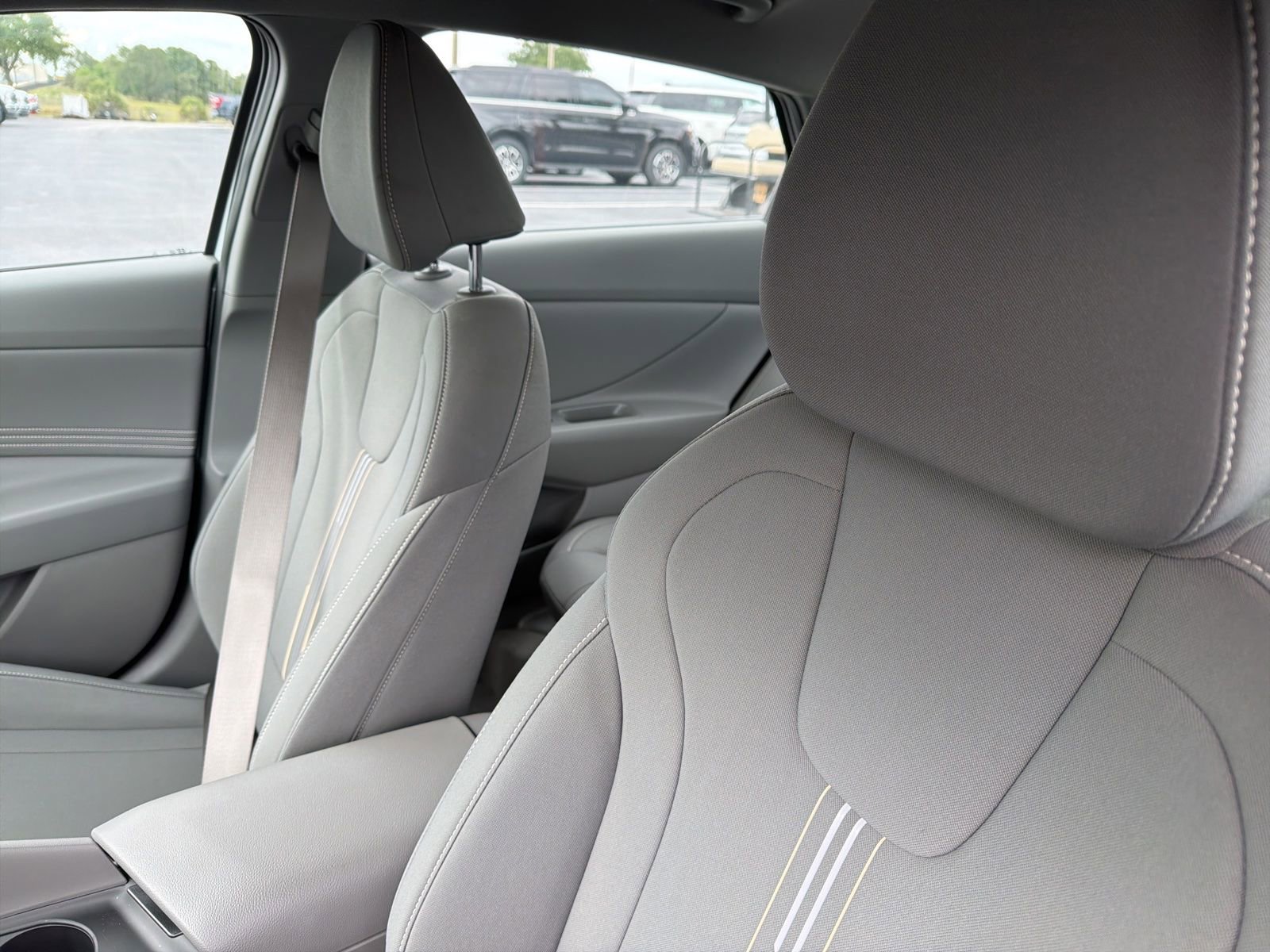 Used 2025 Hyundai Elantra Sport w/ Cargo Package FWD image 22