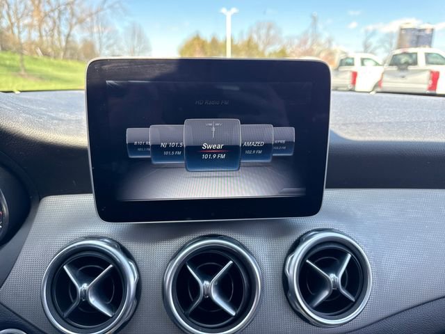 Used 2018 Mercedes-Benz GLA 250 4MATIC image 30