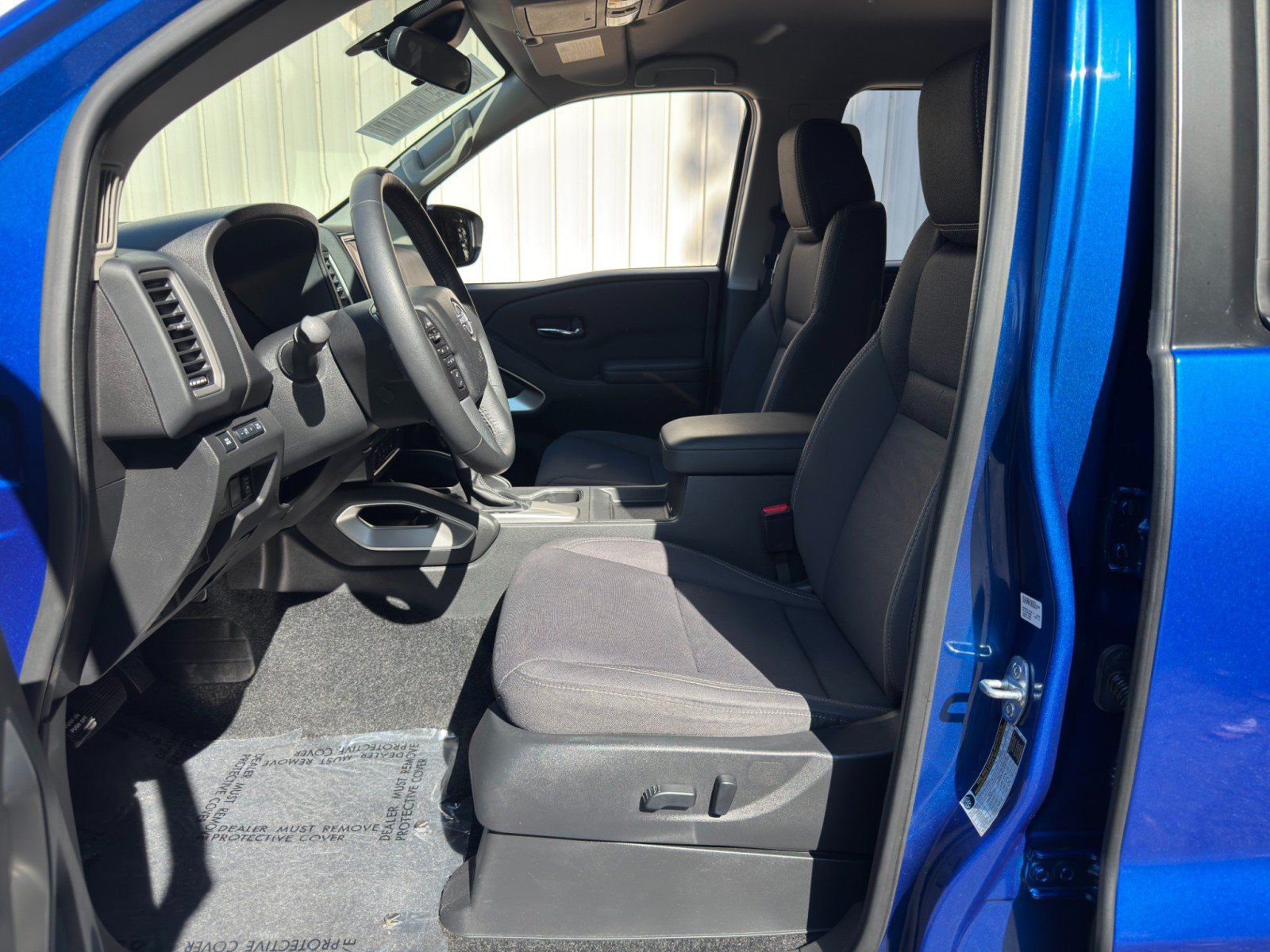 Used 2024 Nissan Frontier SV w/ SV Convenience Package RWD image 15