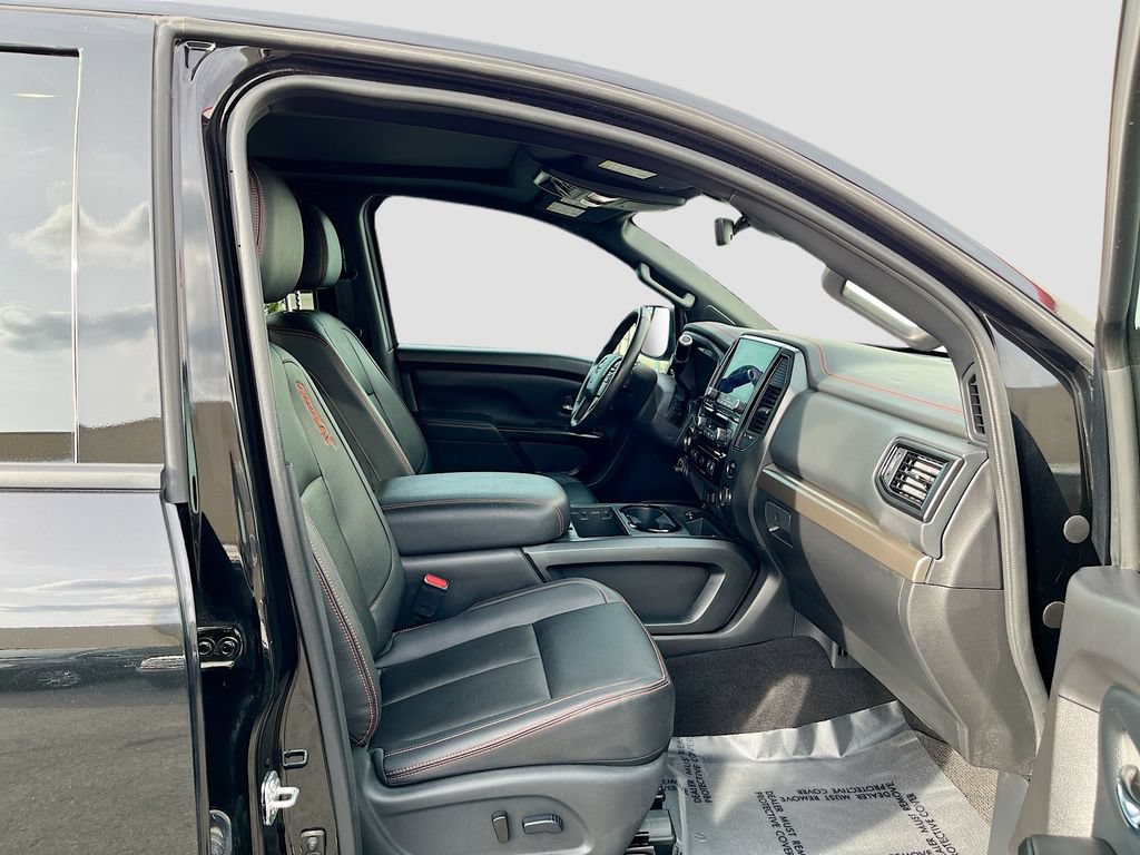 Used 2024 Nissan Titan PRO-4X w/ Pro-4x Convenience Package AWD/4WD image 31