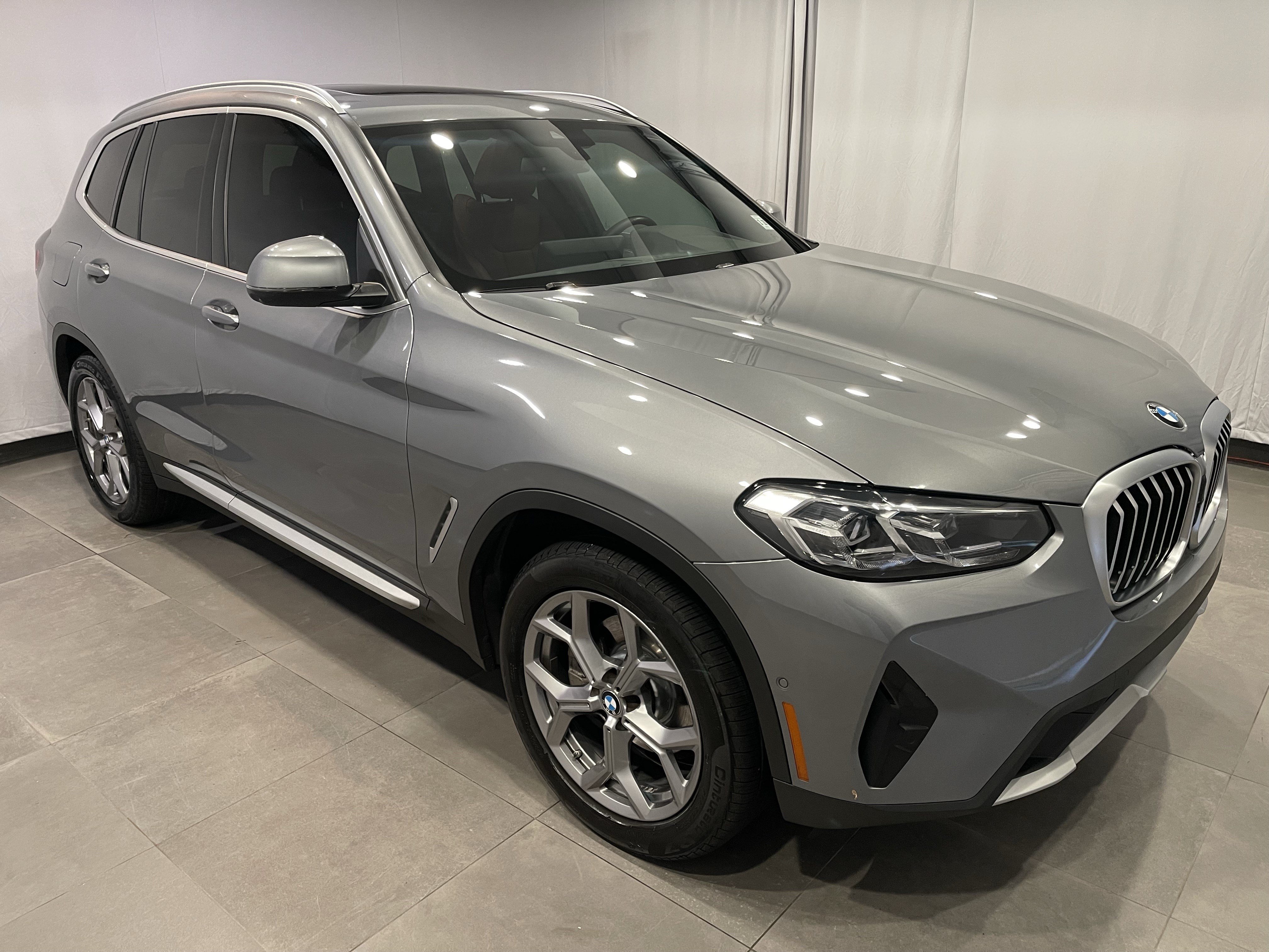 Certified 2023 BMW X3 xDrive30i w/ Premium Package AWD/4WD image 3
