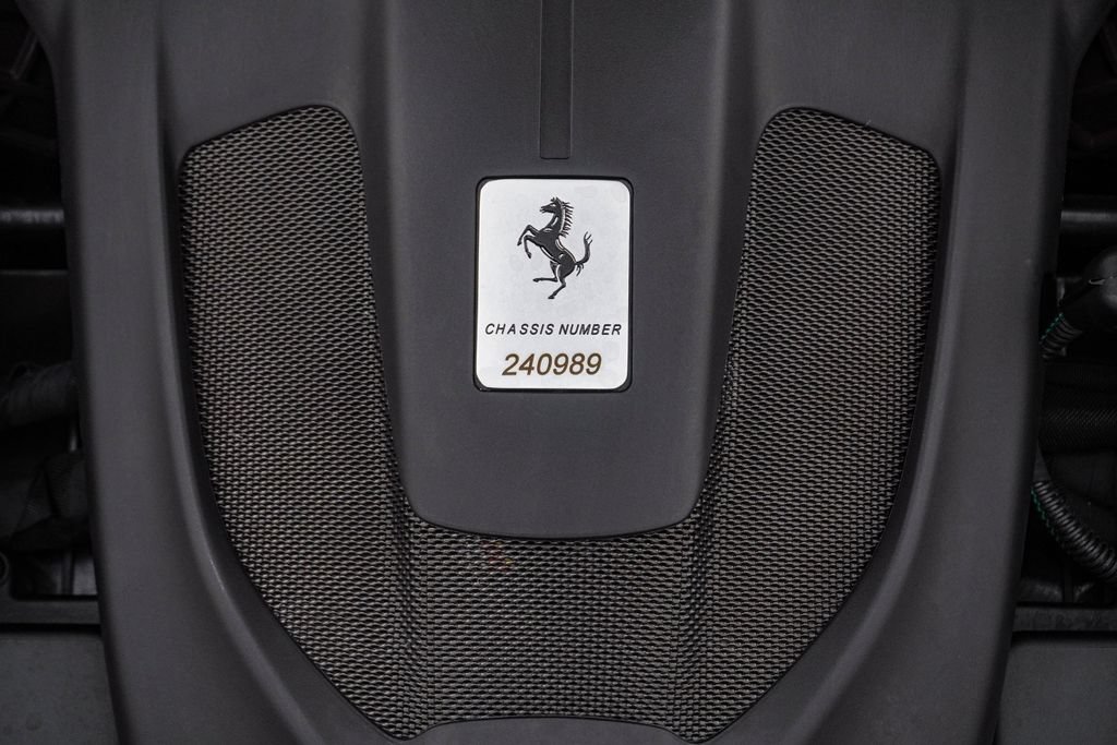 Used 2019 Ferrari Portofino RWD image 39