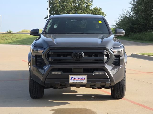 Used 2024 Toyota Tacoma SR5 image 2