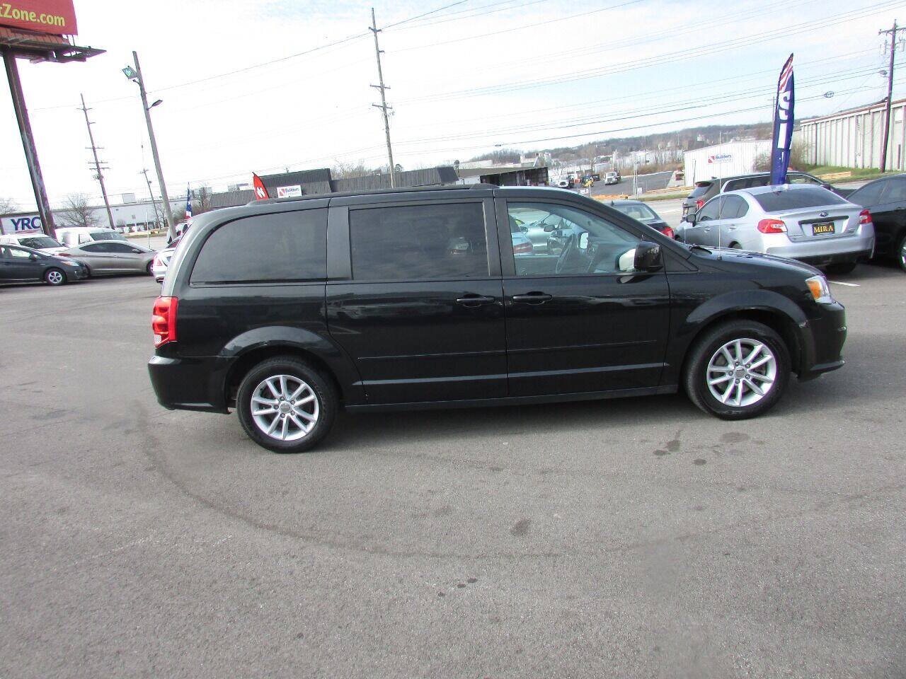 Used 2015 Dodge Grand Caravan SXT FWD image 5