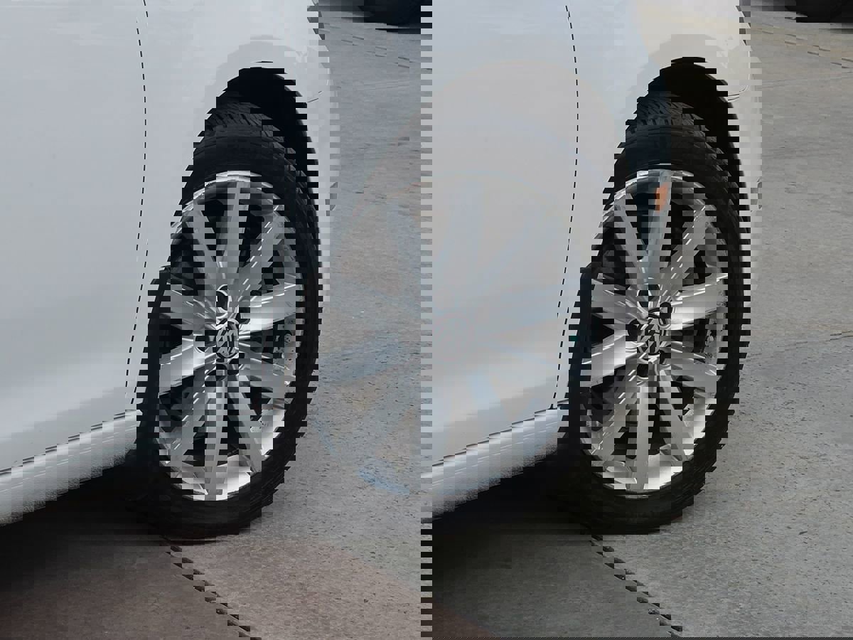 Used 2012 Volkswagen Jetta TDI image 14