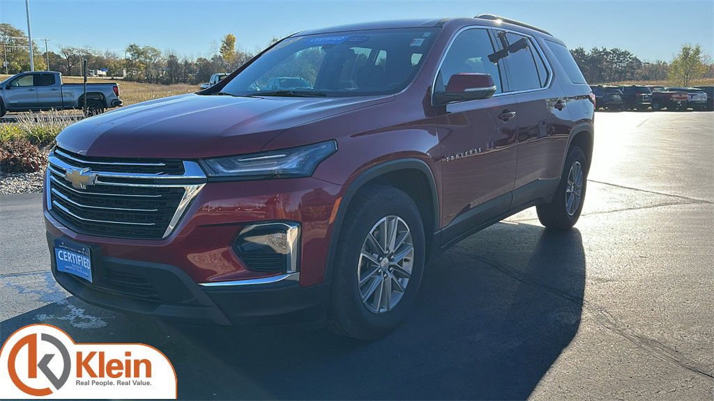 Used 2023 Chevrolet Traverse LT image 3