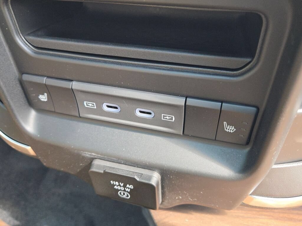 New 2027 RAM 1500 Laramie w/ Night Edition AWD/4WD image 10