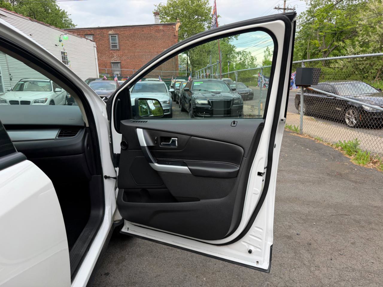 Used 2014 Ford Edge SEL w/ Equipment Group 205A AWD/4WD image 39