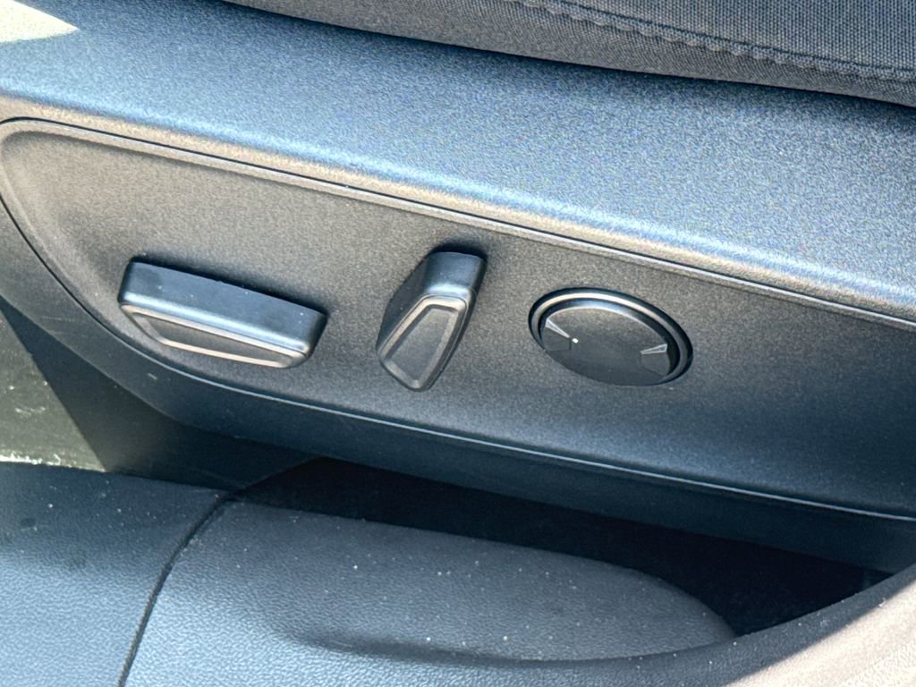 Certified 2023 Ford Escape Active FWD image 23