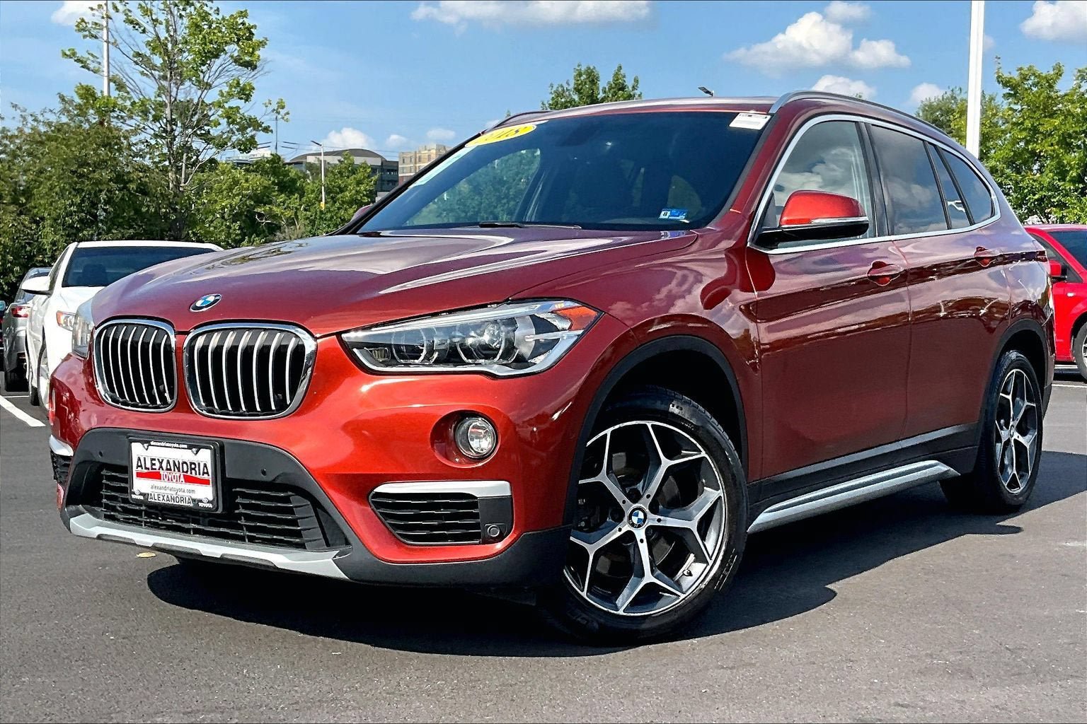 Used 2018 BMW X1 xDrive28i w/ Premium Package AWD/4WD image 1