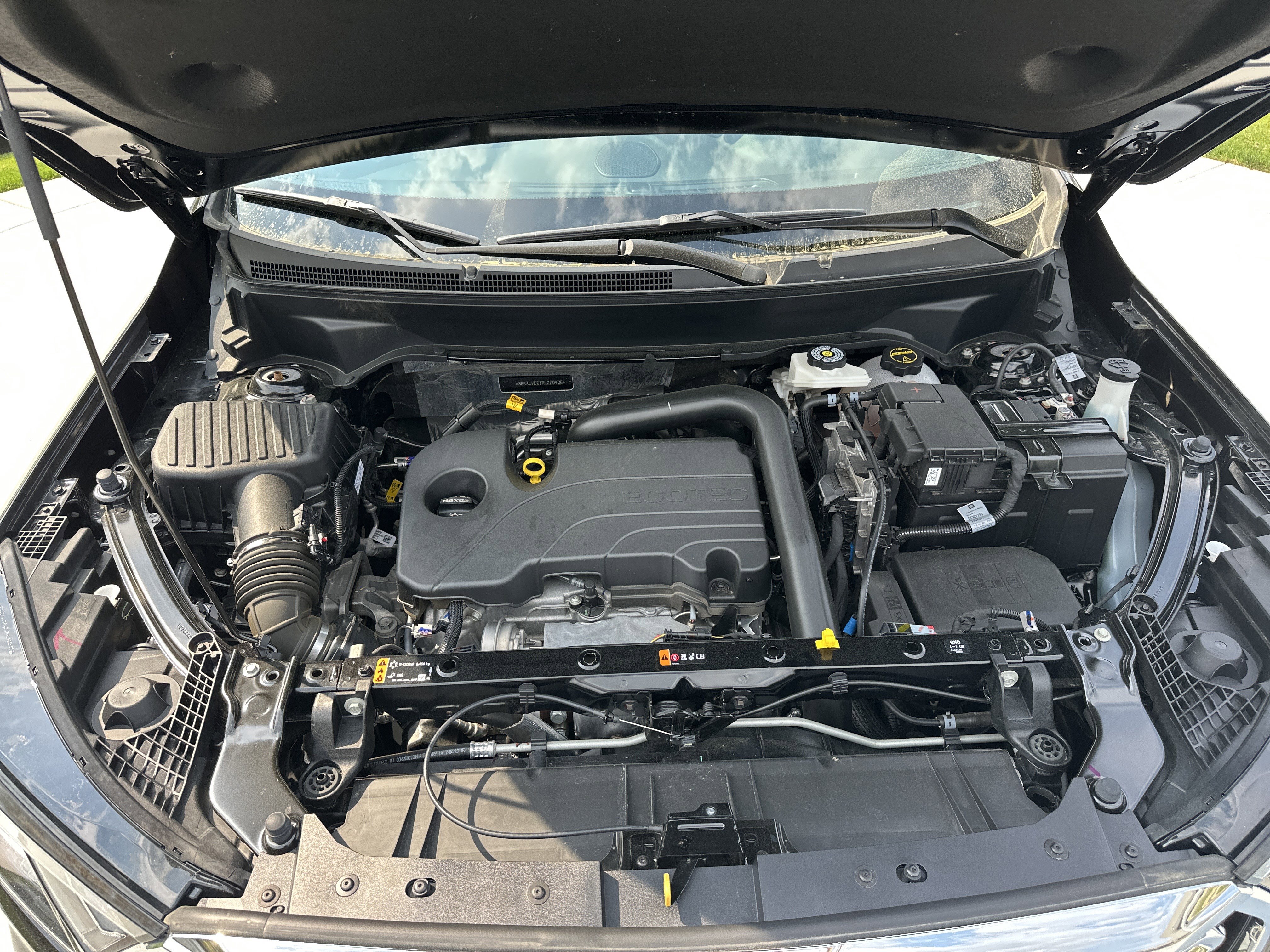 Used 2024 GMC Terrain SLT w/ Infotainment Package II image 34