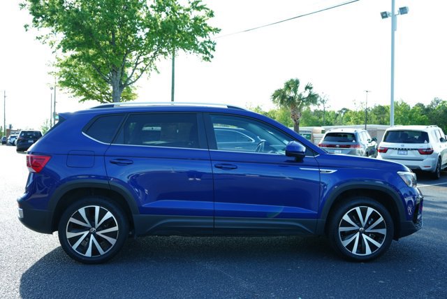 Used 2024 Volkswagen Taos SE FWD image 4