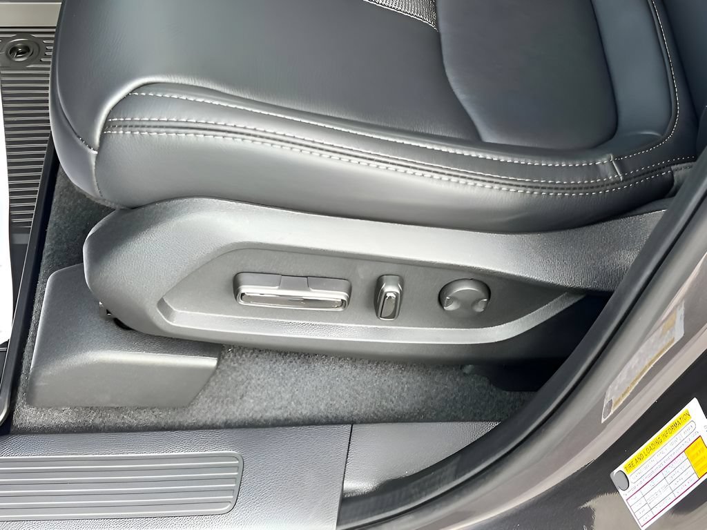 Used 2025 Honda Pilot EX-L image 15