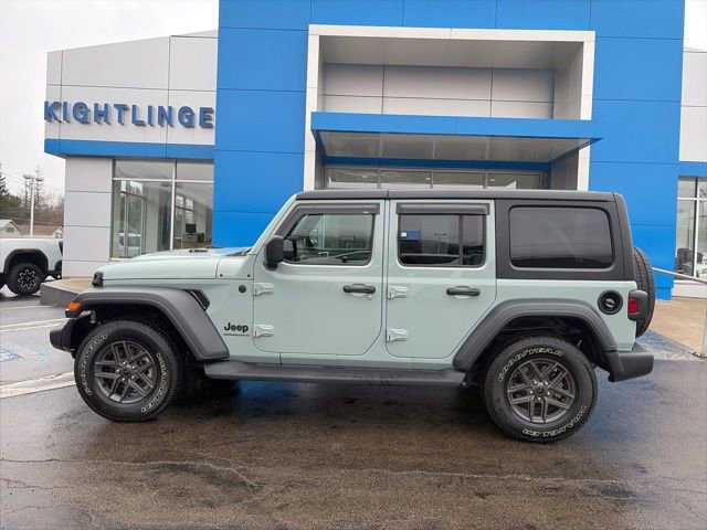 Used 2024 Jeep Wrangler Sport S image 4