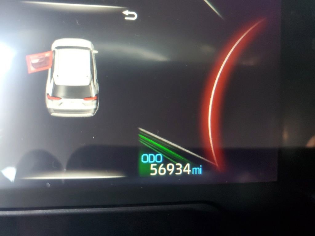 Used 2024 Toyota RAV4 LE image 15