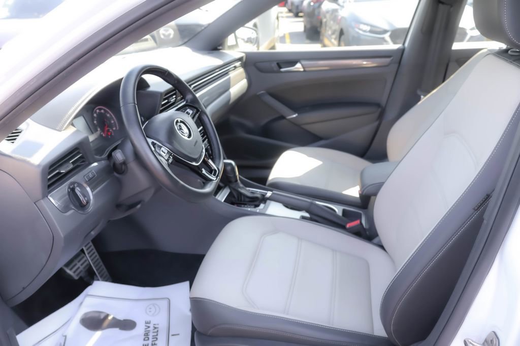 Used 2021 Volkswagen Passat 2.0T R-Line FWD image 5