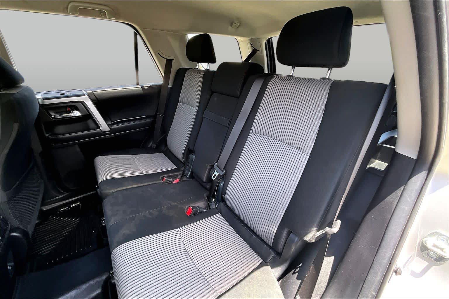 Used 2022 Toyota 4Runner SR5 RWD image 18