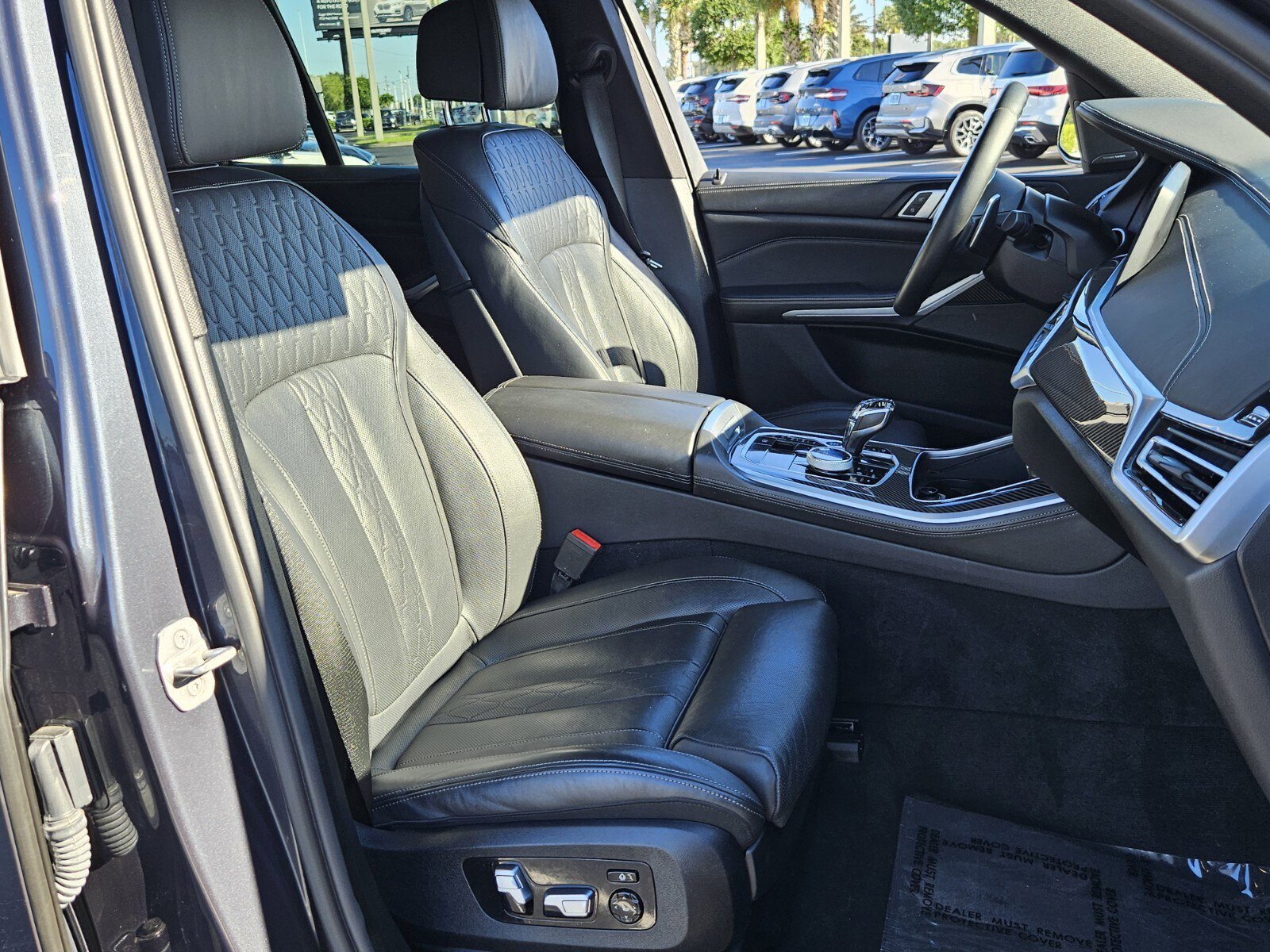 Certified 2022 BMW X5 M50i w/ Premium Package image 25