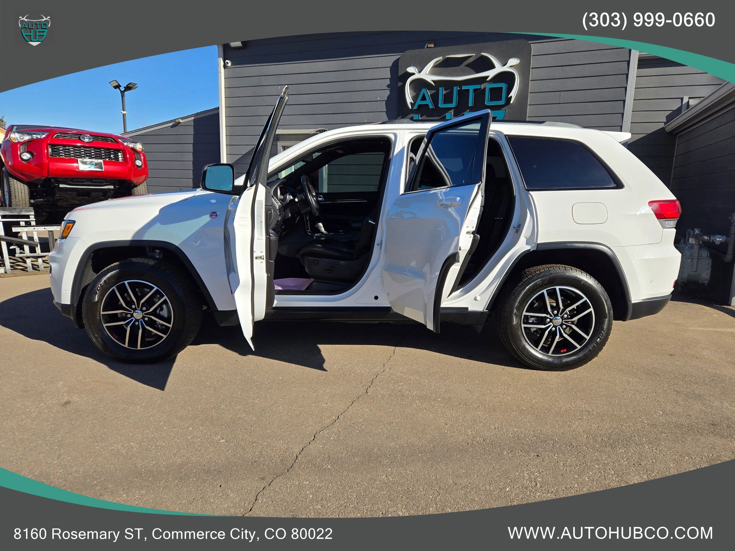 Used 2018 Jeep Grand Cherokee Trailhawk w/ Trailhawk Luxury Group AWD/4WD image 8