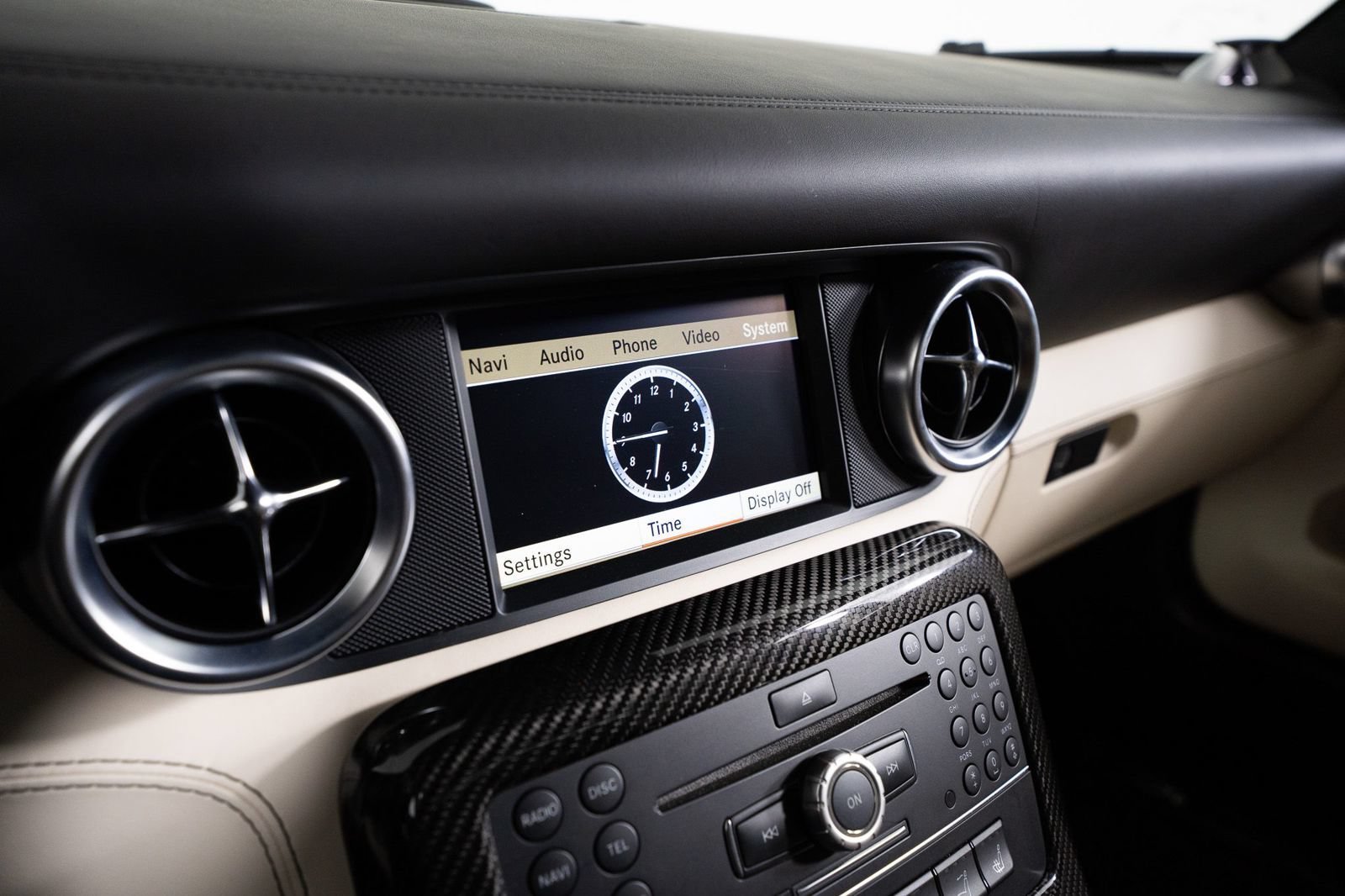 Used 2012 Mercedes-Benz SLS AMG Roadster image 38