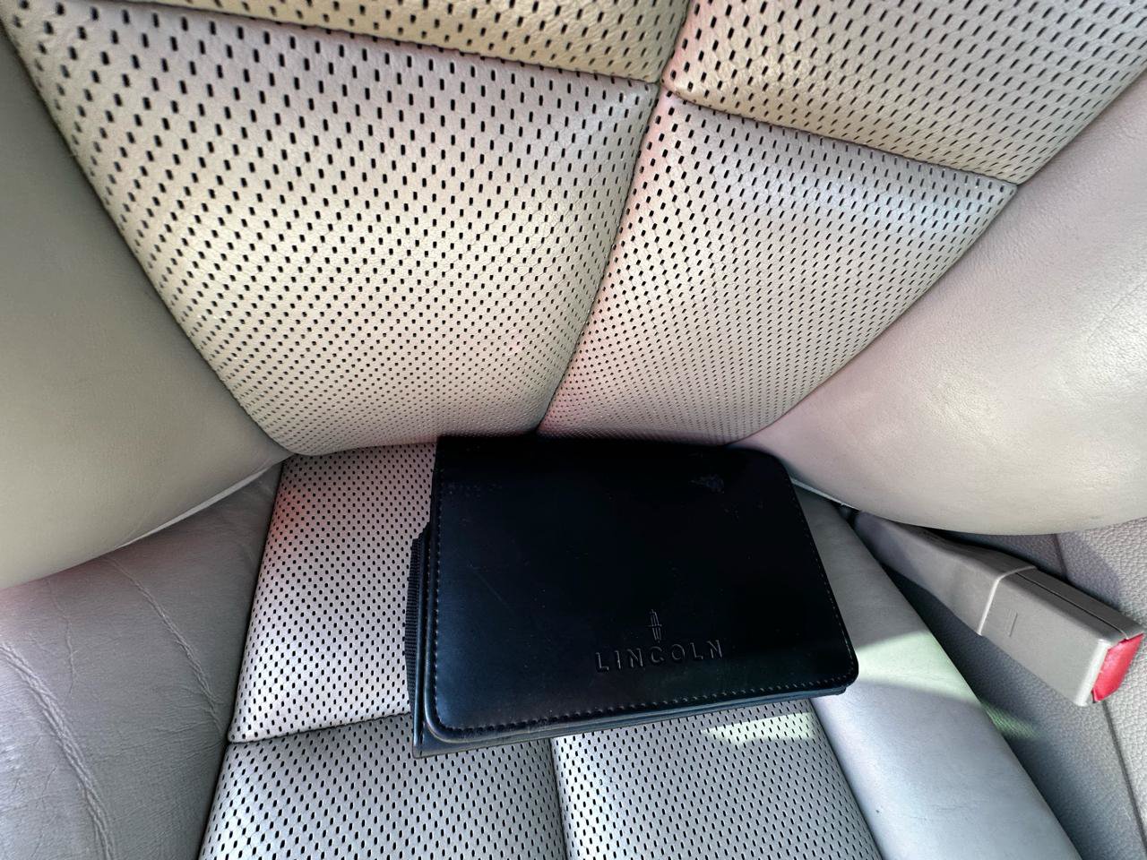 Used 2012 Lincoln Navigator 2WD image 70
