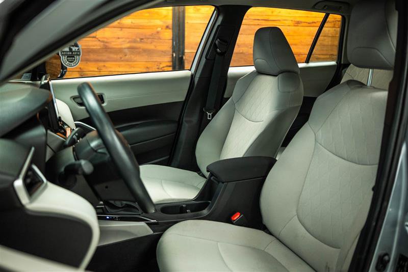 Used 2025 Toyota Corolla Cross L FWD image 9