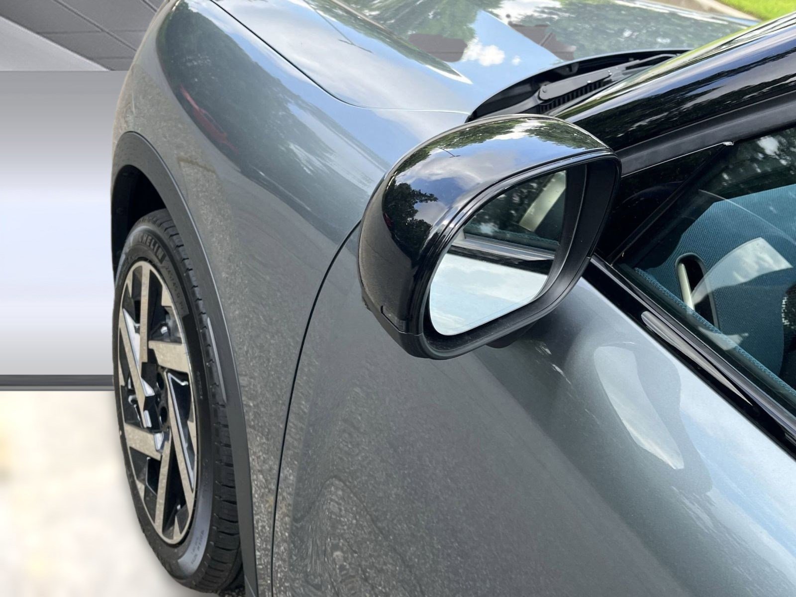 Used 2025 MINI Cooper Countryman S w/ Comfort Package Max image 30