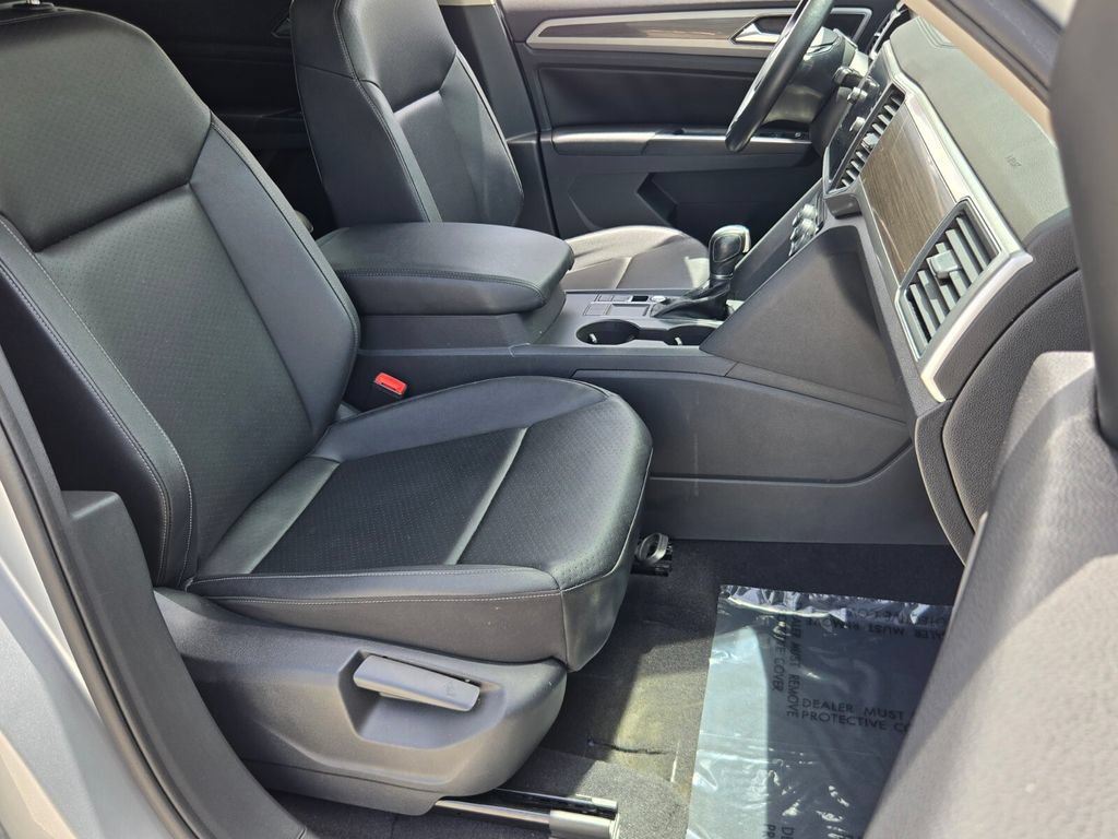 Used 2019 Volkswagen Atlas SE w/ Towing Package FWD image 17