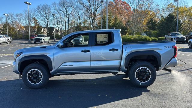 New 2025 Toyota Tacoma TRD Off-Road w/ TRD Off Road Premium Package image 4