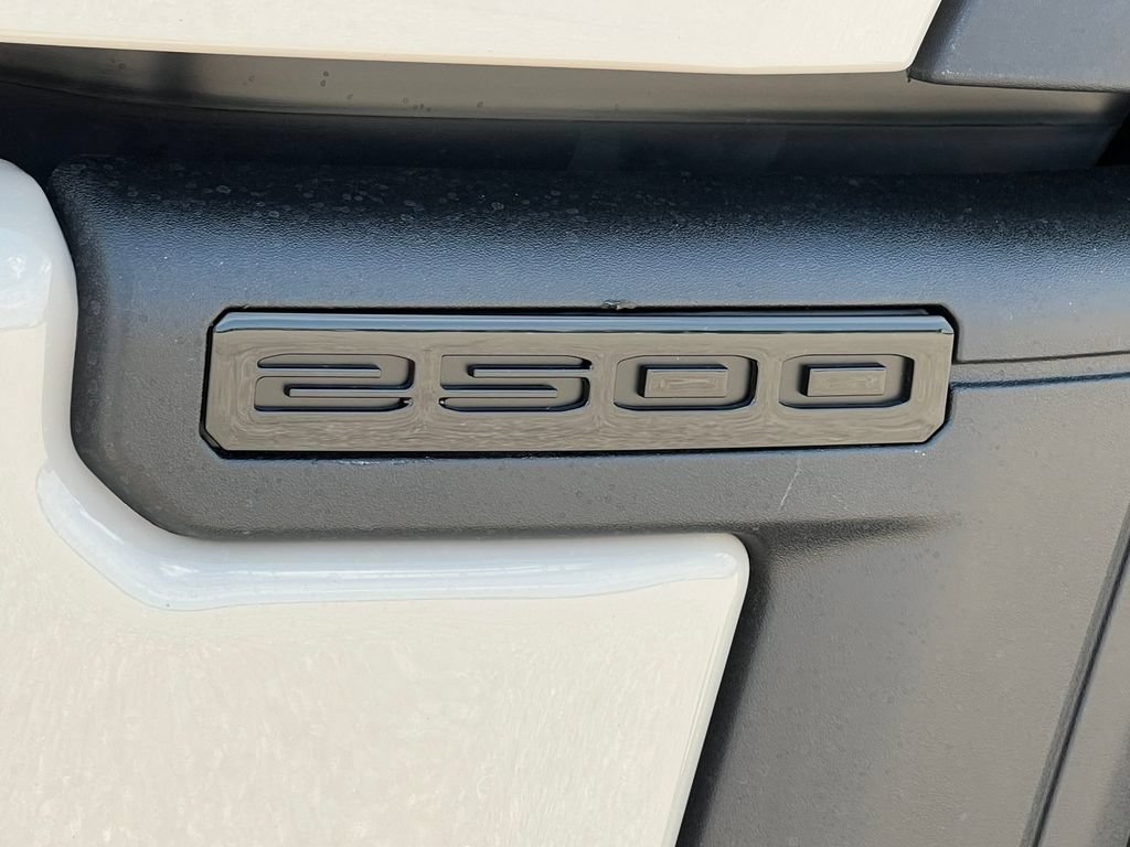 New 2026 GMC Sierra 2500 AT4 w/ AT4 Premium Plus Package AWD/4WD image 15