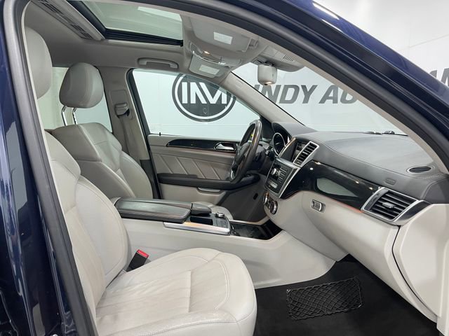 Used 2016 Mercedes-Benz GL 450 4MATIC image 35