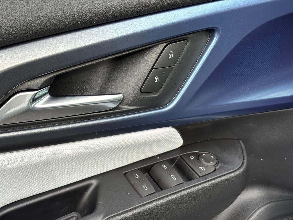 New 2026 Chevrolet Equinox EV LT image 28